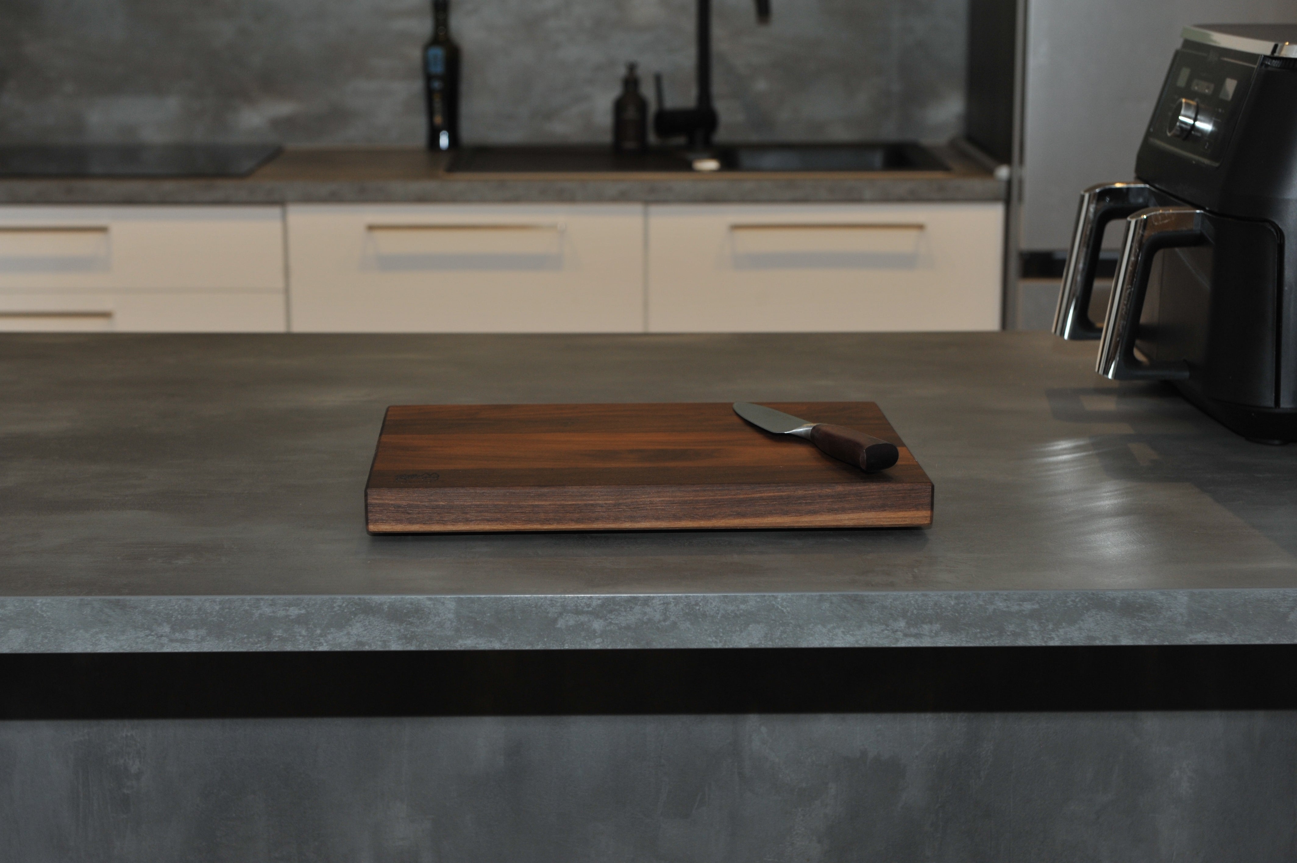 Nussbaum Längsholz Schneidebrett B-Ware