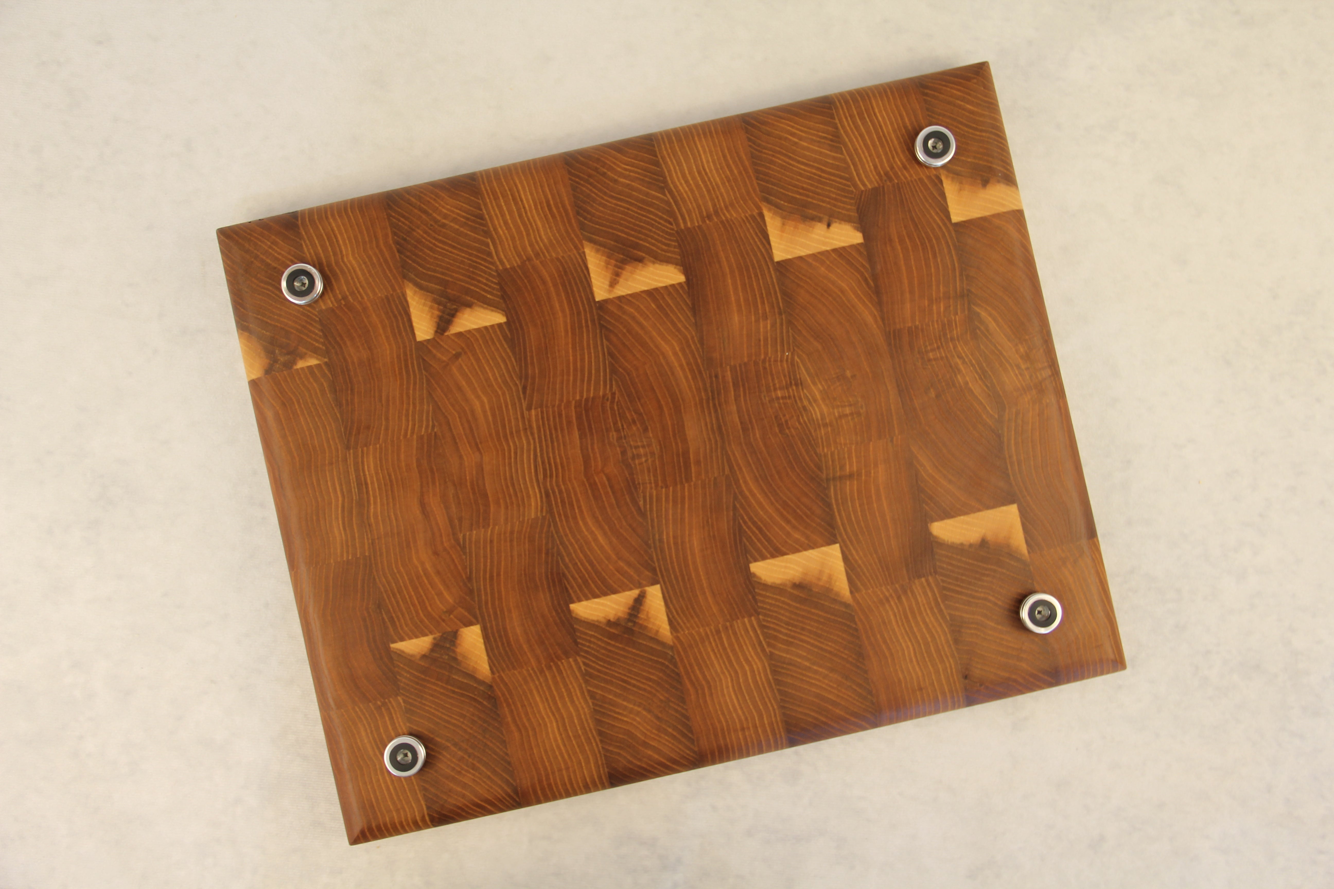 Rüster Stirnholz Schneidebrett